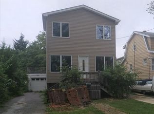 204 W Slade Ave, Pikesville, MD 21208