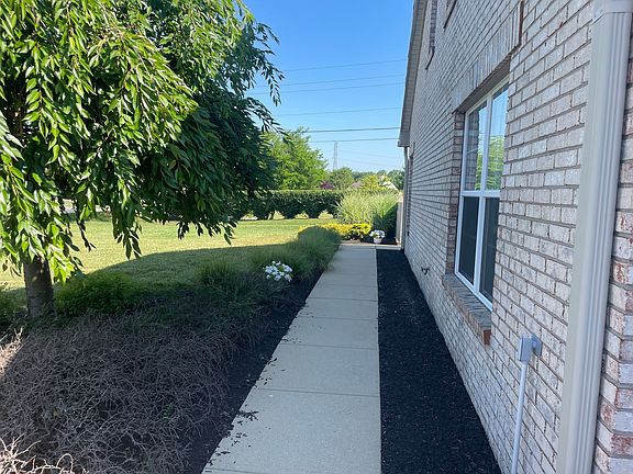 2nd image of 11464 Winding Wood Dr
