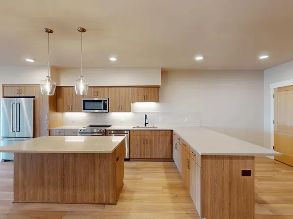 3750 SW Badger Ave #204, Redmond, OR 97756