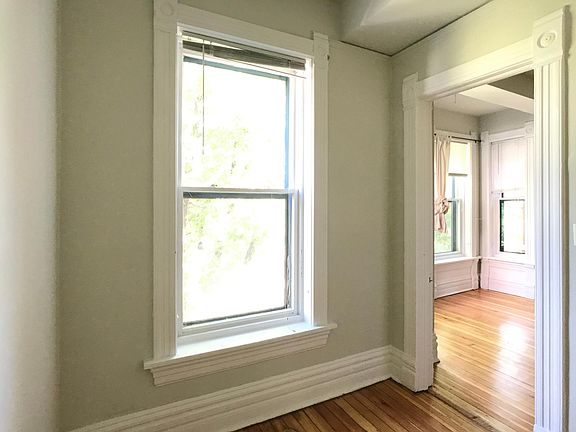 5th image of 1434 N North Park Ave #3