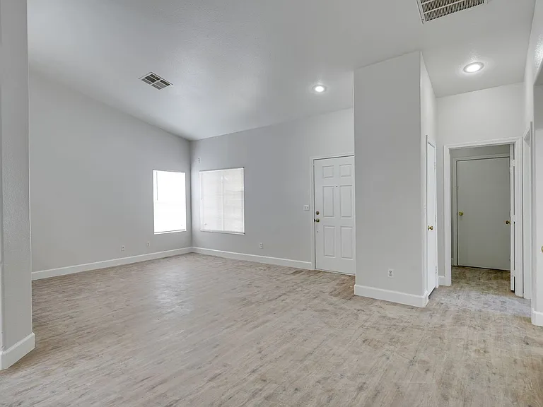 9660 Crystal Ridge Rd — Photo 9