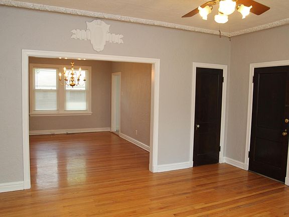 5th image of 7507 Oxford Dr #1