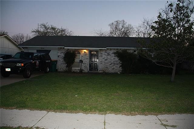 1st image of 1218 Briarwood Dr