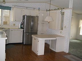 2nd image of 939 Quail Dr