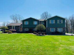 258 McCombs Cir, New Castle, PA 16101