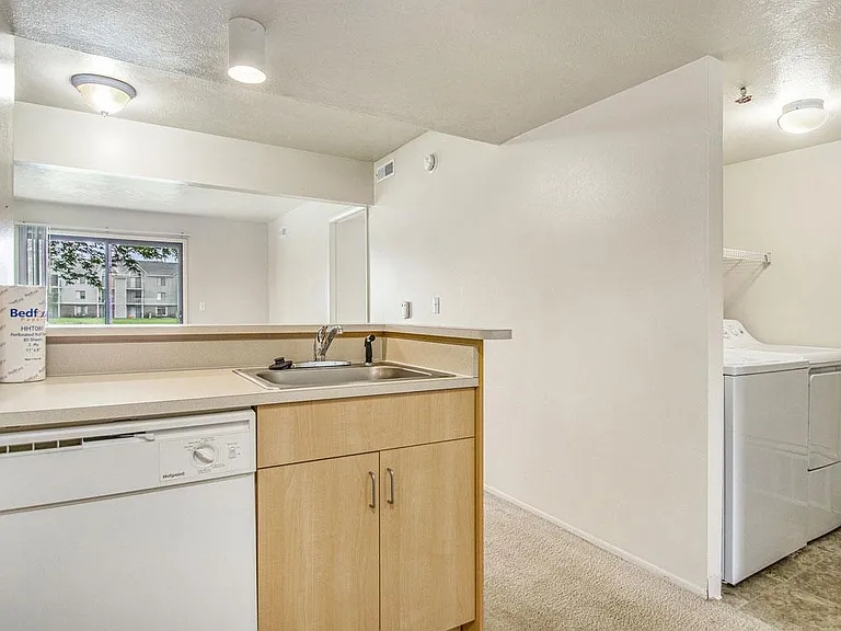 Indian Lakes Apartments — Photo 90