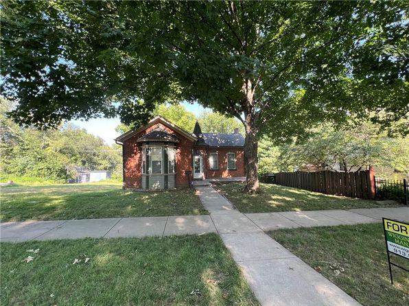 610 N Broadway St, Leavenworth, KS 66048