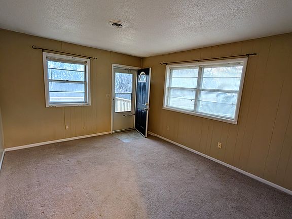4th image of 112 Kathy Ln