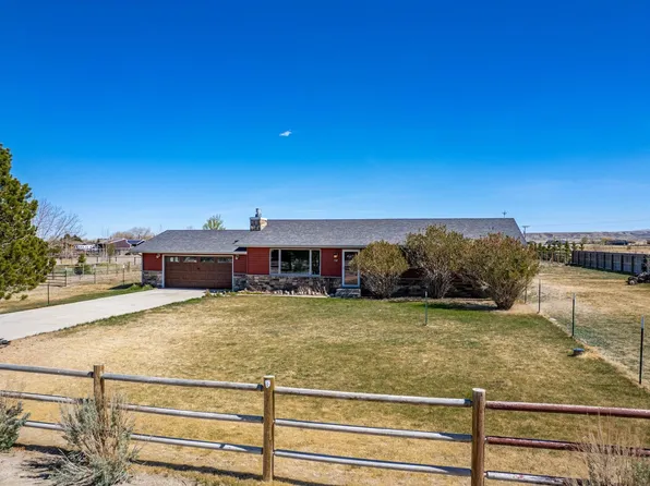 12 Marquette Dr, Cody, WY 82414
