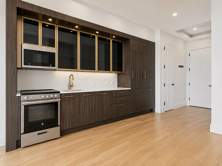 329 Gates Ave #514 — Photo 7