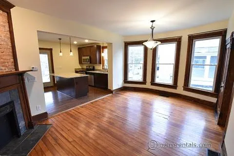 172 N Washington St — Photo 5