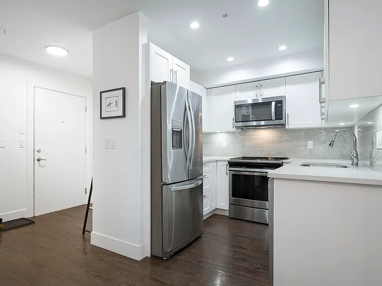 1990 Westminster Ave #205 — Photo 28