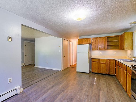5th image of 94 Marsh Road