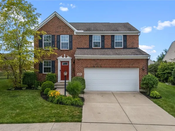 1671 N Wood Creek Dr, Centerville, OH 45458
