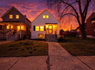 82 Isa Ave, Chicago Heights, IL 60411