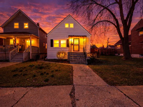 82 Isa Ave, Chicago Heights, IL 60411