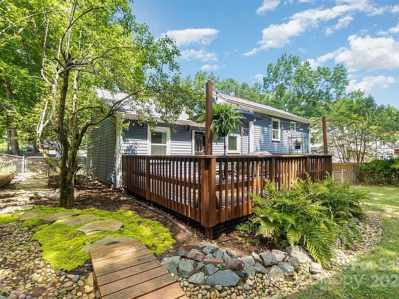 2nd image of 8126 Cliffside Dr