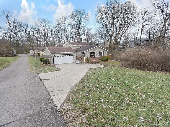 2nd image of 8434 Winding Trail Pl