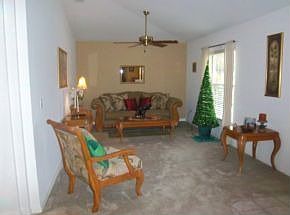 3rd image of 1025 NE 51st Ave