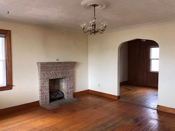 2nd image of 336 West Ln #C
