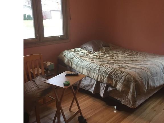 4th image of 6323 Harriet Ave
