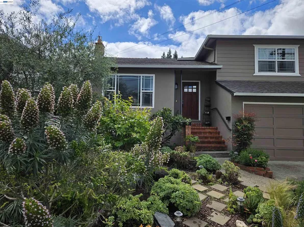 3635 Northwood Dr, Castro Valley, CA 94546