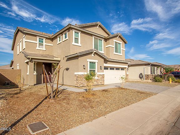3rd image of 8018 W Wood Ln