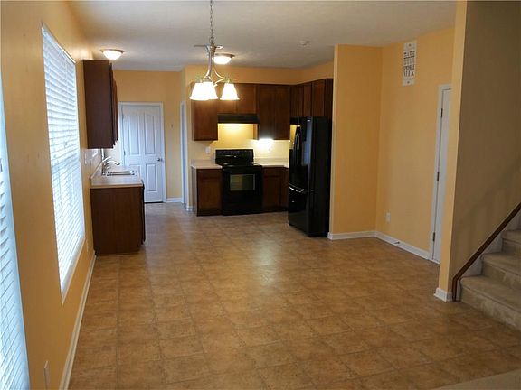 5th image of 5877 Belvista Dr