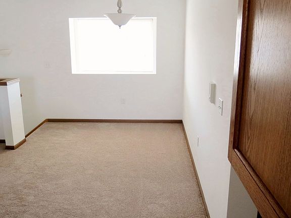 3rd image of 5528 35th St Unit 204