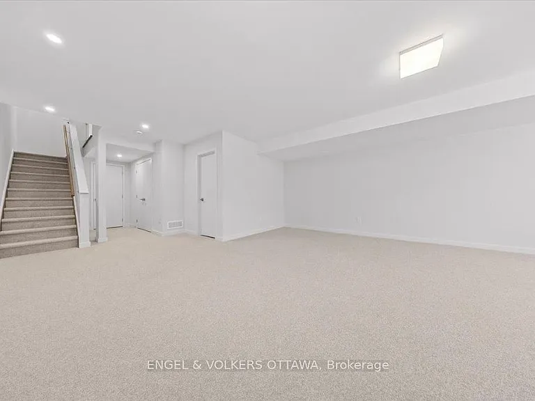 699 Honeydew St — Photo 30