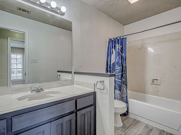 5th image of 2514 McKensie Ln