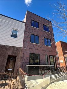 800 5th Ave #4A, Brooklyn, NY, 11232
