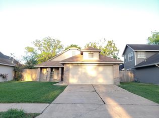 8615 Grand Knolls Dr, Houston, TX 77083