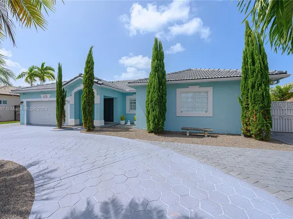 17642 NW 87th Pl, Hialeah, FL 33018