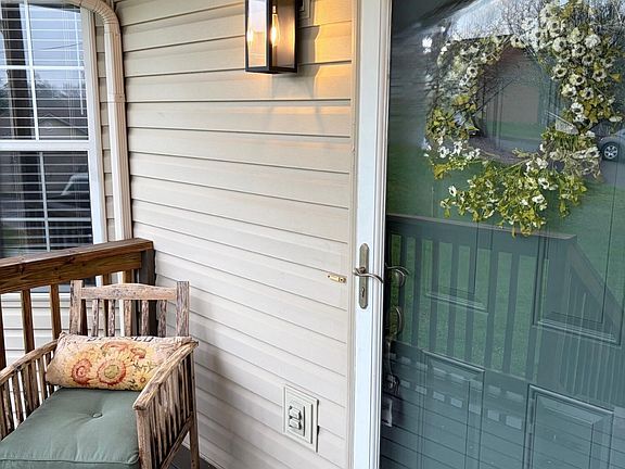 2nd image of 4747 Cabbage Ln