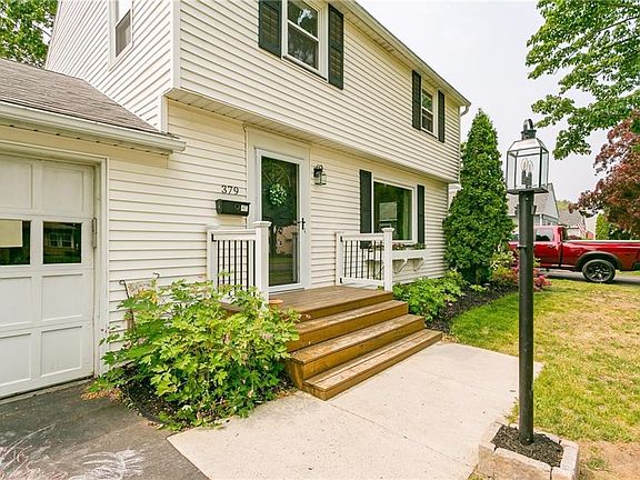 3rd image of 379 Brandon Rd