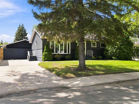 2nd image of 2602 Paul CRESCENT