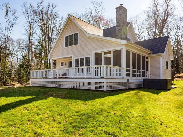 55 Pinkham Road, Bristol, ME 04554