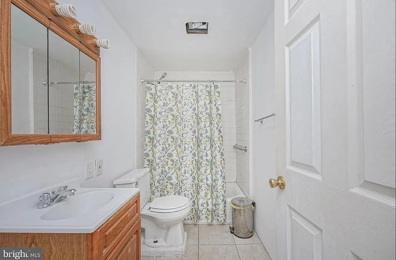 2 bed, 2047 sqft, $1,800 — Photo 4