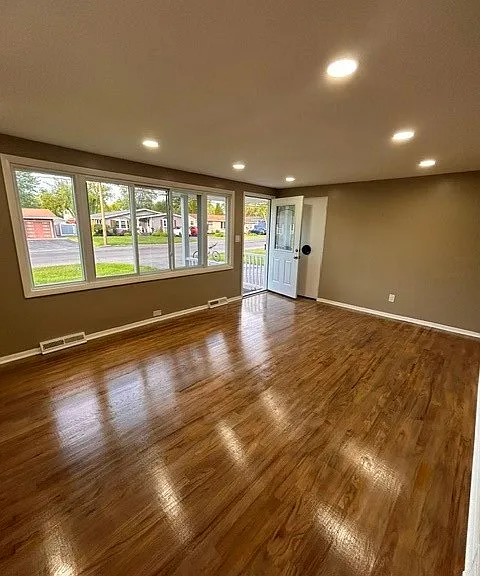 213 Sunflower Dr — Photo 5
