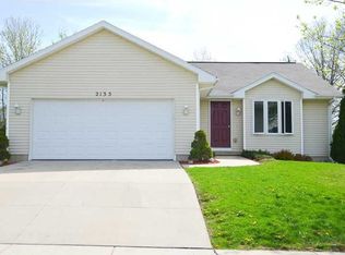 2135 25th St SW, Cedar Rapids, IA 52404