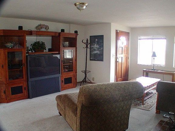 5th image of 3844 NW Jetty Ave