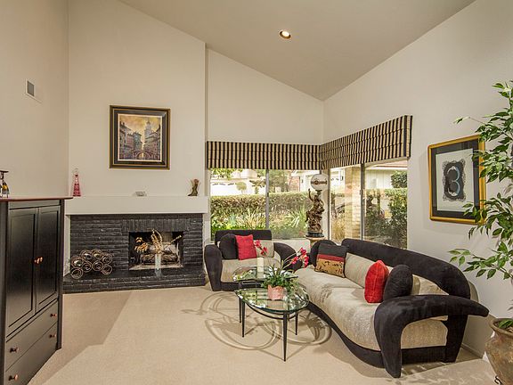 3rd image of 643 Santa Camelia Dr