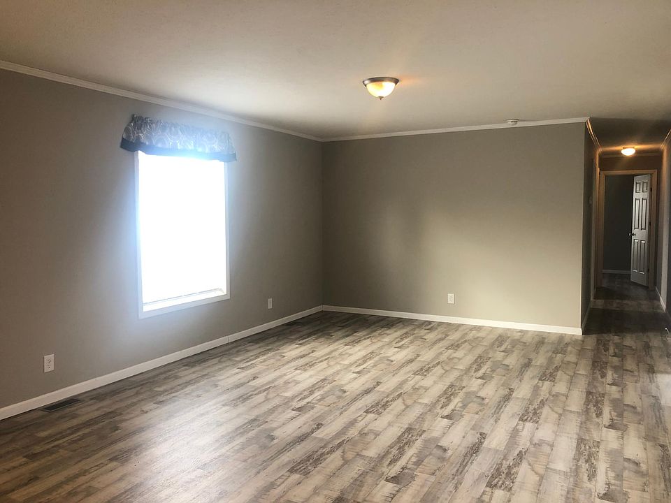 2nd image of 59312 Cary Ln
