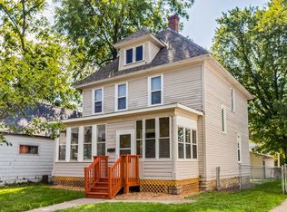 924 Case Ave, Saint Paul, MN 55106