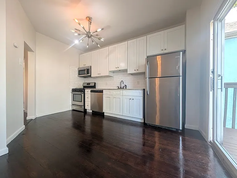 3361 Kennedy Blvd #2 — Photo 7