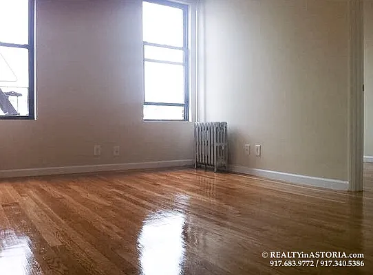 Rented by Alexiou Realty | media 1