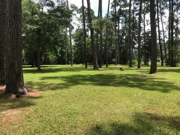 999 Country Club Dr, Covington, LA 70433