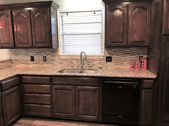 4th image of 4313 Crestwood Ave