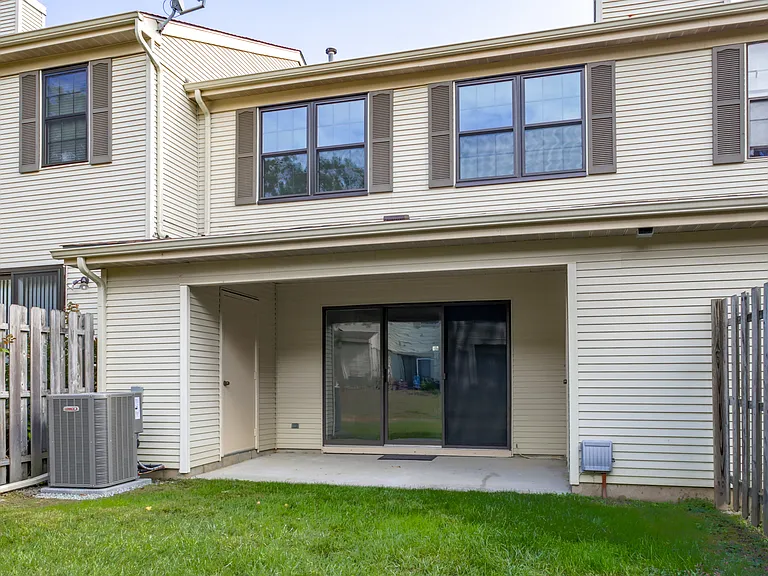 42 Oneill Ct — Photo 13